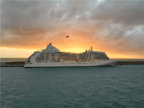 [비즈니스 탑승] 아프리카 럭셔리 크루즈 29일 ＜보이저호/베란다 스위트룸＞