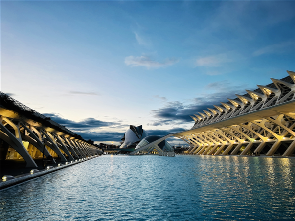 스페인 일주 9일 ＜전일정4성호텔/가우디투어/알함브라궁전/프라도미술관/톨레도/세고비아＞